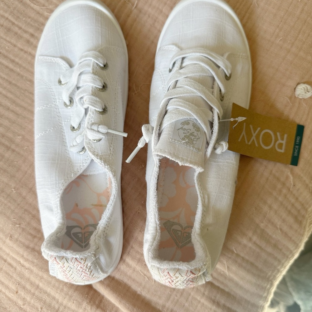 Roxy Women’s Bayshore Slip on Sneakers Size 9.5 NWT
